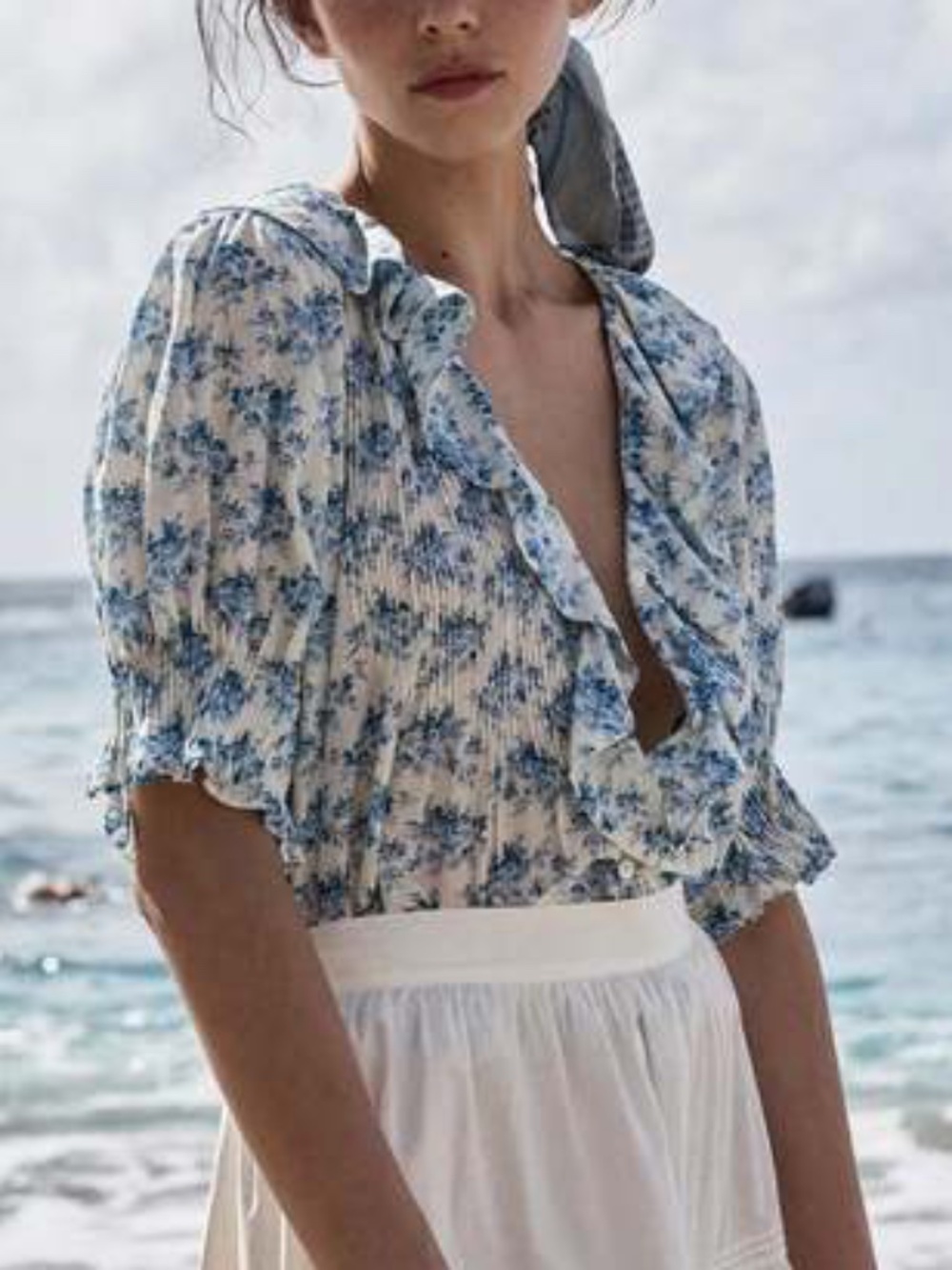 Doen Henri Top in Bleu Rosier Floral NWT